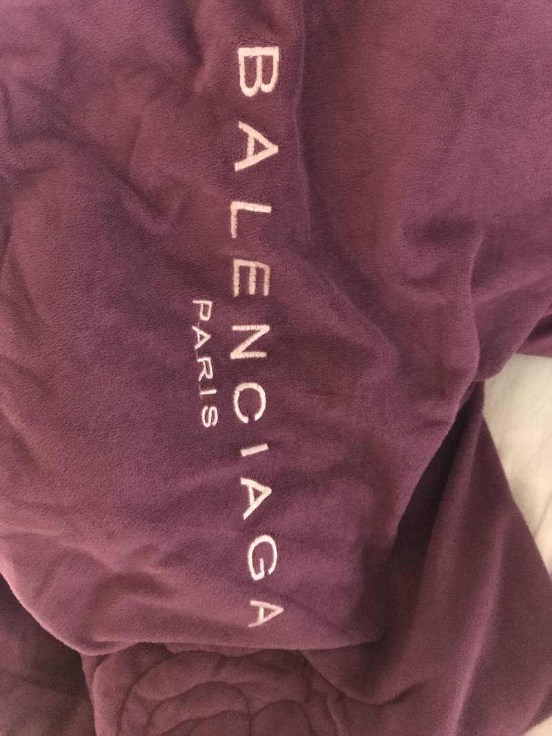 익들아 우리집이불 발렌시아가였어ㅋㅋㅋㅋㅋㅋㅋㅋ | 인스티즈