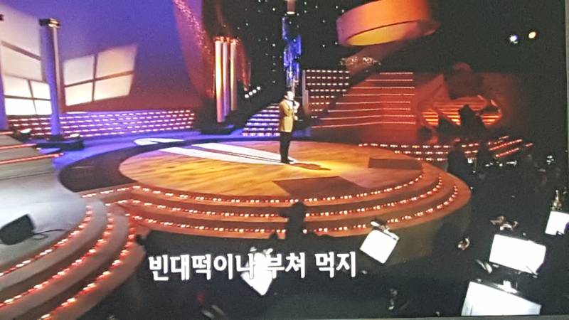 한번만 들어와줘 노래가사 이런거 처음봨 ㅋㄲ짤로 써도 괜찮을듯ㅋㅋㄲ | 인스티즈