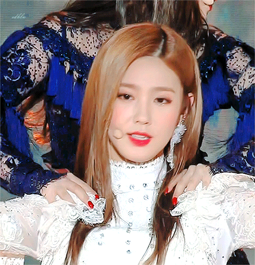 조미연 흑발 갈발 둘 다 너무 예뻐 | 인스티즈