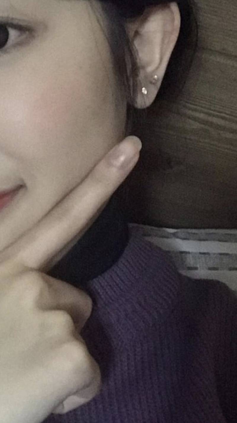 귓볼 하나 더 뚫었어 !!! | 인스티즈