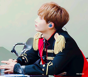 이거 한 나라의 황제가 정상 회담에 참석한 거 같지 않음?? | 인스티즈