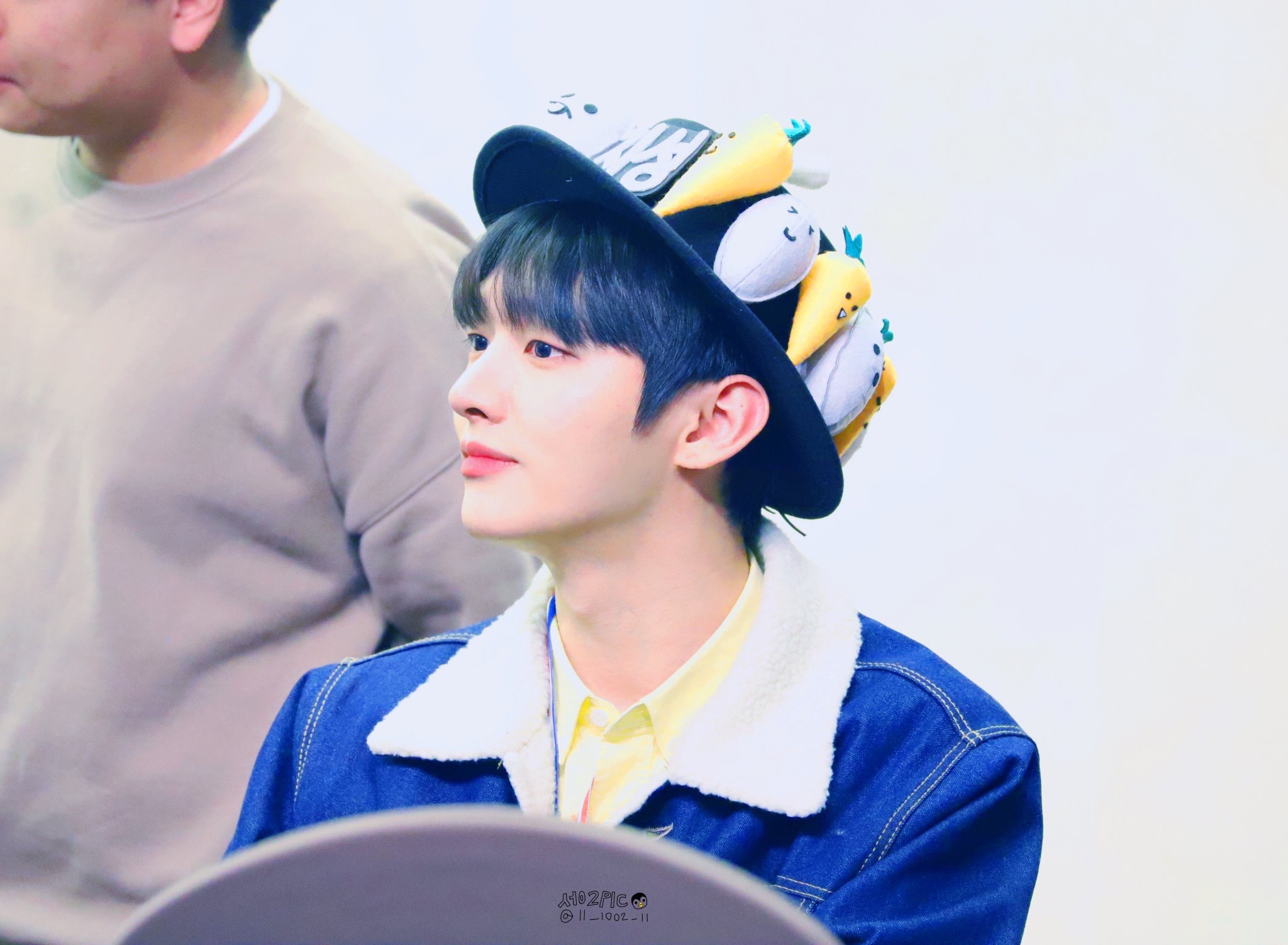 이 오빠는 갈수록 어려져....(주어:윤지성) | 인스티즈