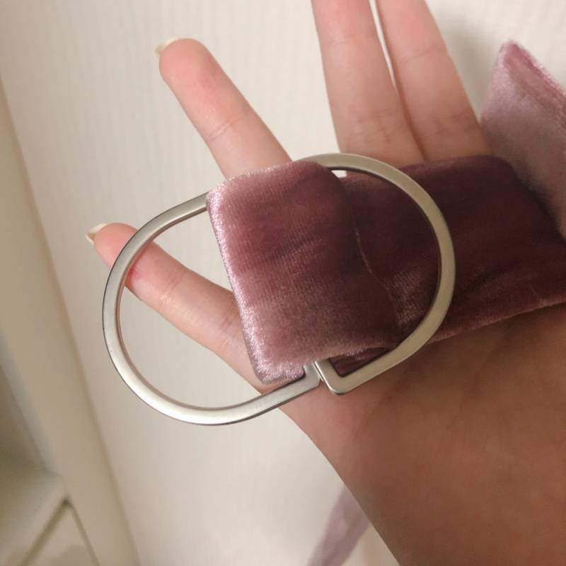 이거 벨트 어떻게 하는건지 아는 천사..? | 인스티즈