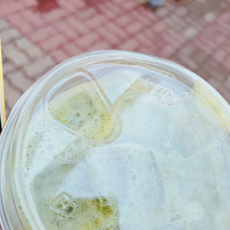 스벅 테이크아웃 했는데 뚜껑 바꼈다 | 인스티즈