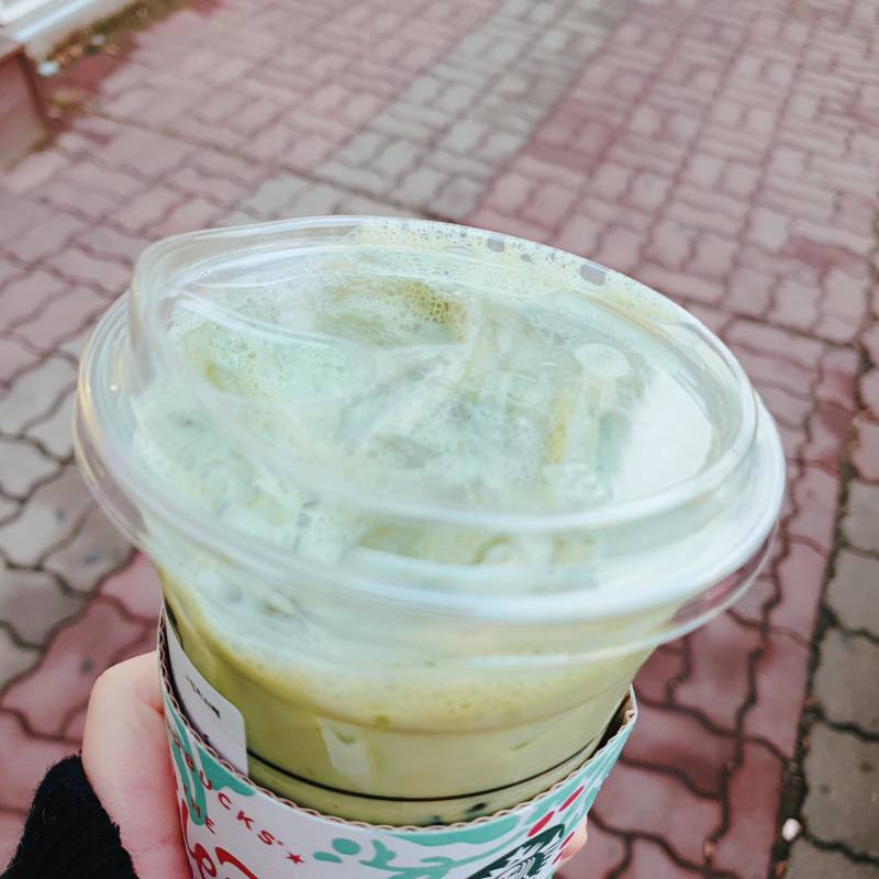 스벅 테이크아웃 했는데 뚜껑 바꼈다 | 인스티즈