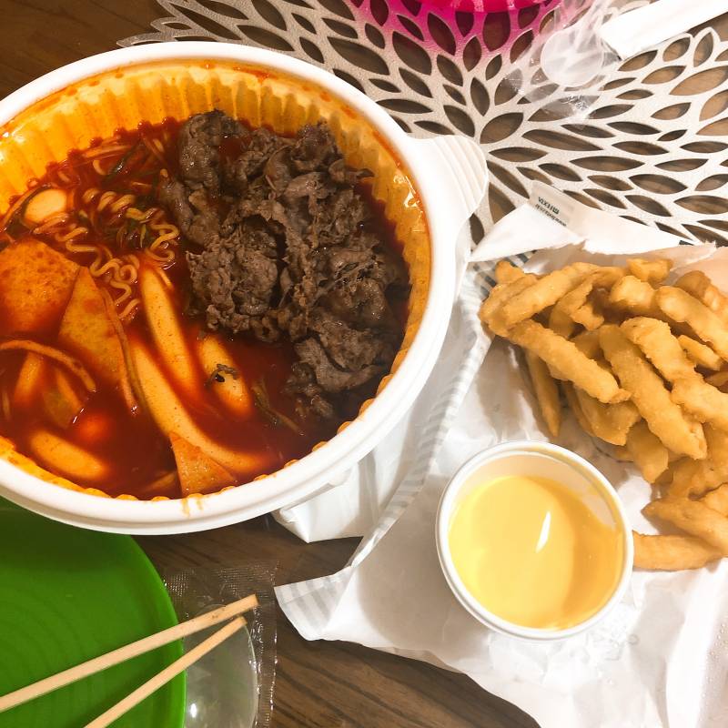 나 청년다방 떡볶이 시켰으니까 자랑 좀 할게🍝🍜 | 인스티즈