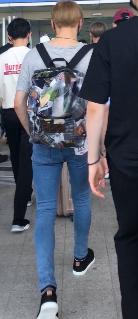 와 강다니엘 다리라인 장난아니다아... | 인스티즈