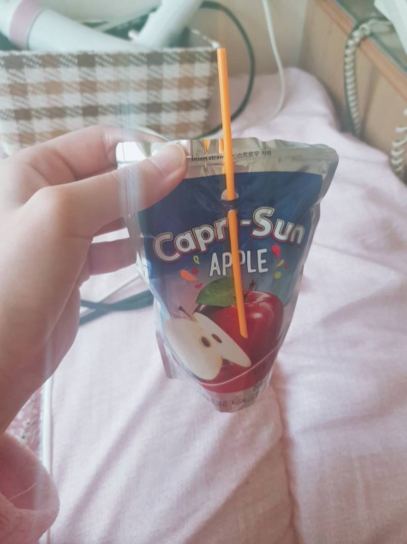 앗....카프리썬먹으려고했는데 ㅋㅋㅋㅋㅋㅋㅋㅋㅋㅋㅋㅋㅋㅋ | 인스티즈