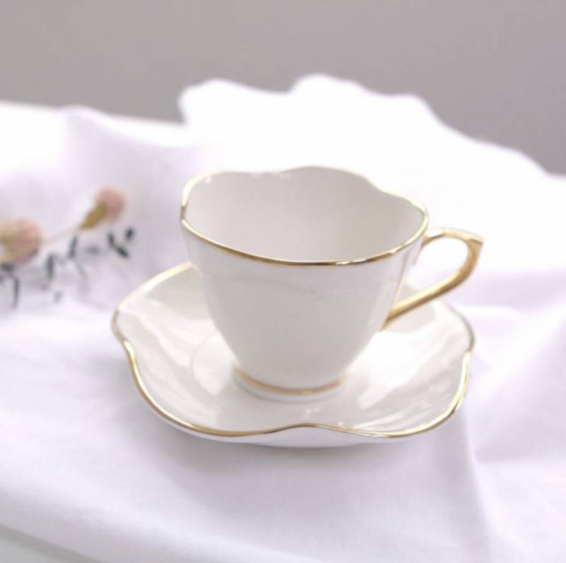 커피잔 하나만 골라주랑..! | 인스티즈