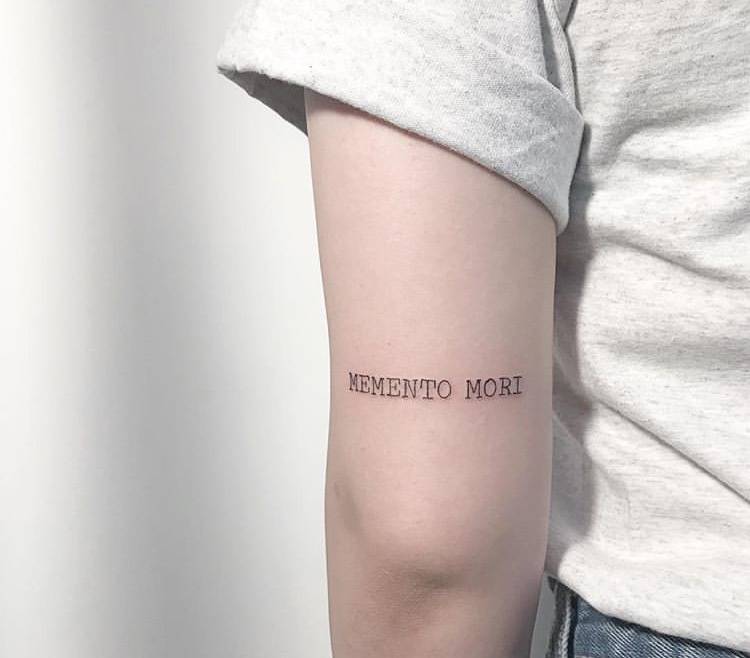 손까락에 하쿠나마타타 타투하고 싶은데 뭐가 좋을까1111222233334444 | 인스티즈