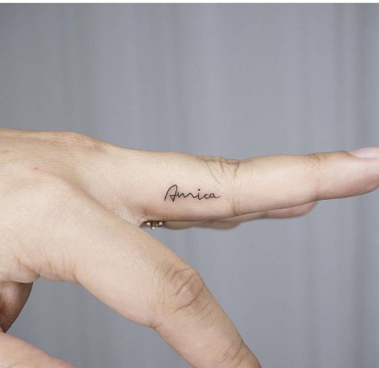 손까락에 하쿠나마타타 타투하고 싶은데 뭐가 좋을까1111222233334444 | 인스티즈