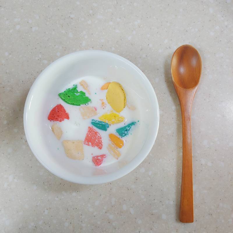 꼬끄 후레이크 우유에 말았어 ••• | 인스티즈