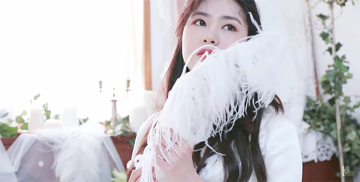 진짜 데뷔초부터 꾸준히 실물 갑이라고 언급되는 아이돌 | 인스티즈