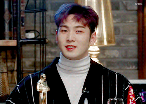 아 강동호(뉴이스트)너무 좋아서 죽겠다 | 인스티즈