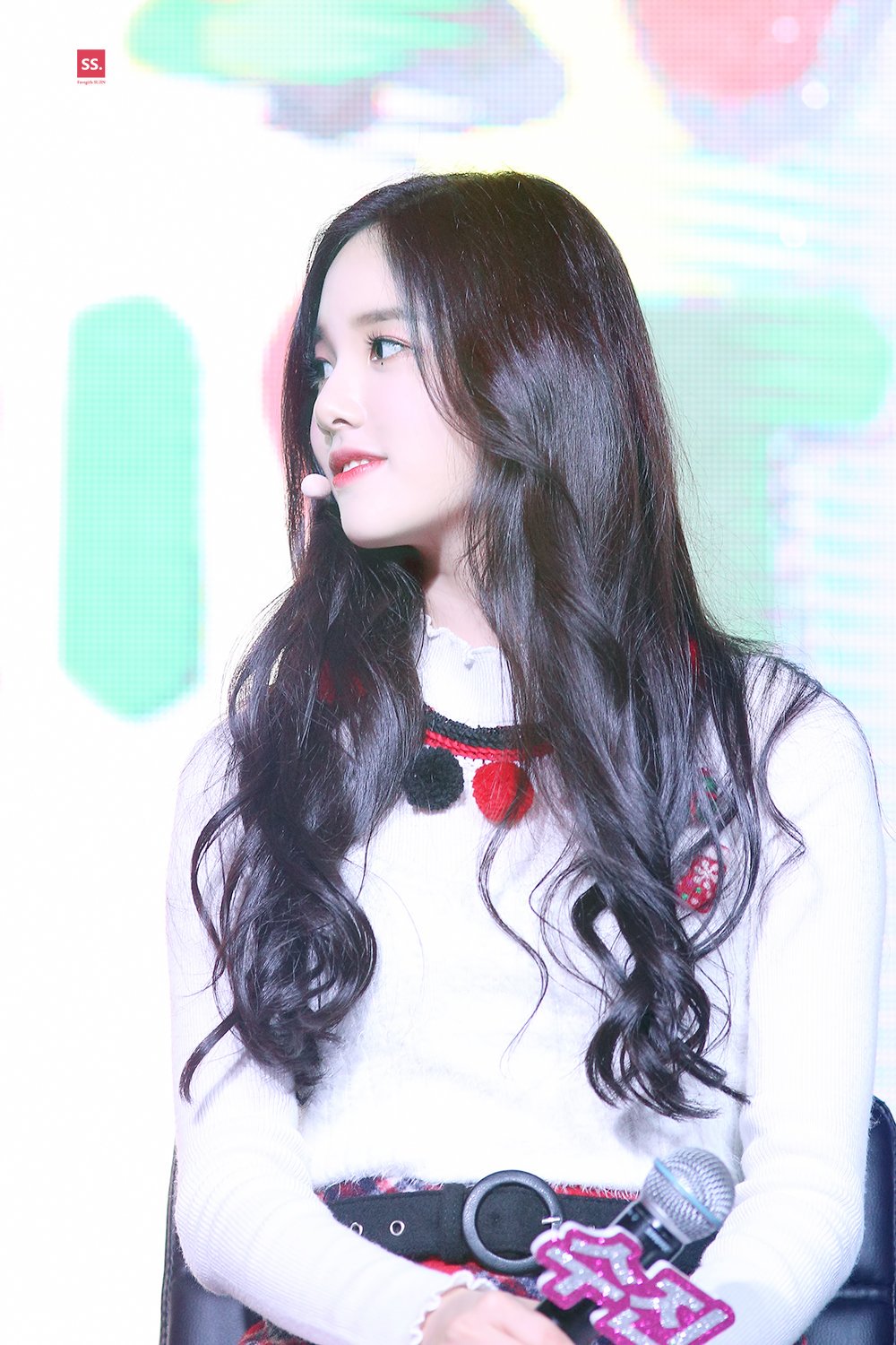 얘 내가 응원하는 연습생인데 너무 예쁘지 않아 ㅠㅠ? | 인스티즈