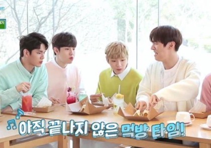 아 강다니엘 의자 앉으면 죡구매지는거봨ㅋㅋㅋㅋ | 인스티즈