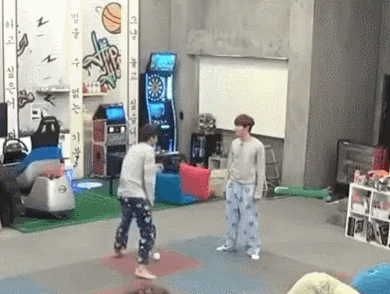 옹성우 뭐해 | 인스티즈