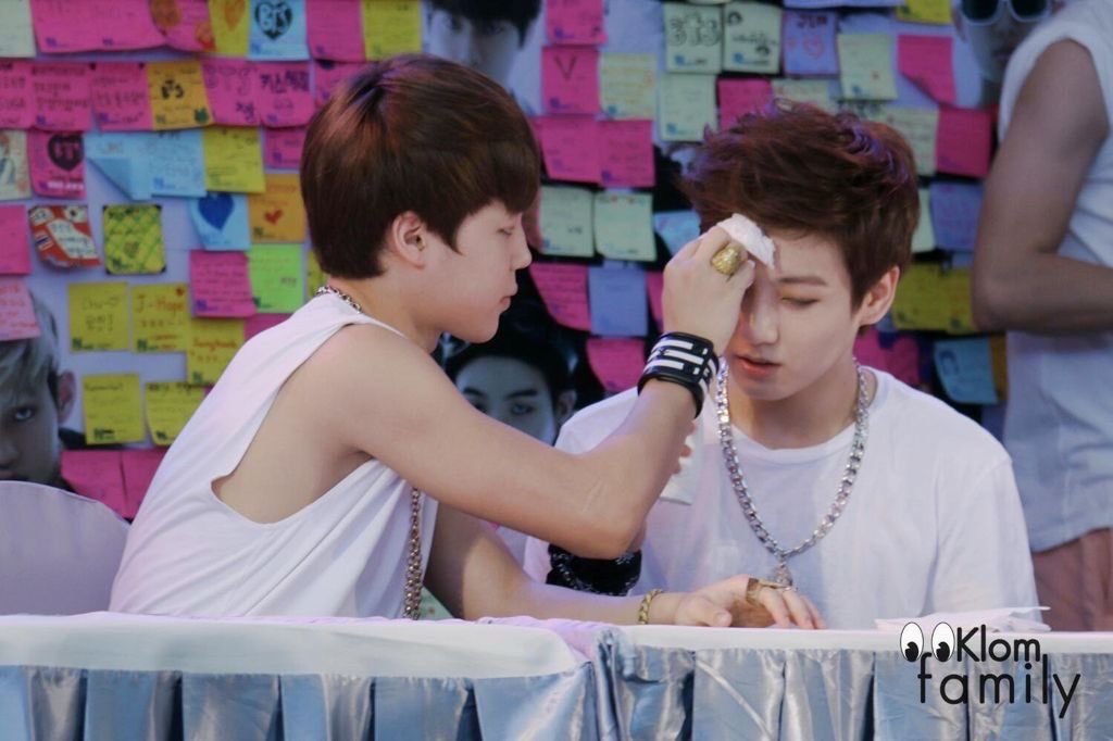 지민 정국인데 진짜 어리다ㅋㅋㅋㅋㅋㅋ | 인스티즈