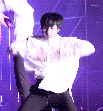 제발 우리 애 춤선 한번만 봐줘🙏🏻 하성운 춤선 진짜 채고야..🥺♥️ | 인스티즈