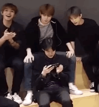 나 재도 입덕한지 얼마안됐는데 | 인스티즈