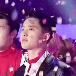 역시 온세상이 돕는 도경수귀여움 꽃가루도 돕는다 | 인스티즈