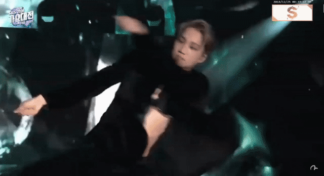 카이 몸쓰는거 진짜 최고다 | 인스티즈