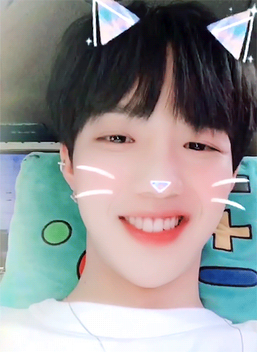 최애 생일이었는데 내가 선물을 받아버림(주어 임영민) | 인스티즈