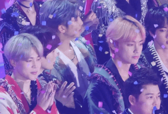 방탄 슈가가 의외로 잘 치댄다는 사실을 | 인스티즈