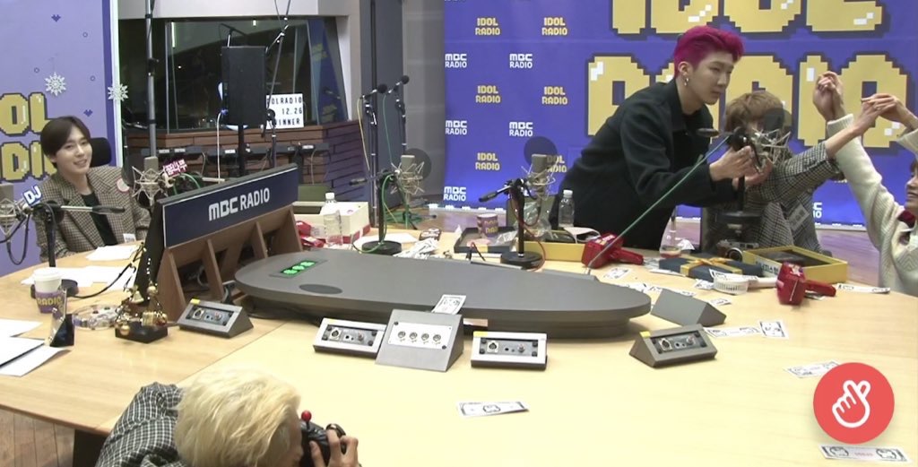 오늘 아이돌라디오 위너 나온거 캡쳐짤 하나 봤는데 | 인스티즈