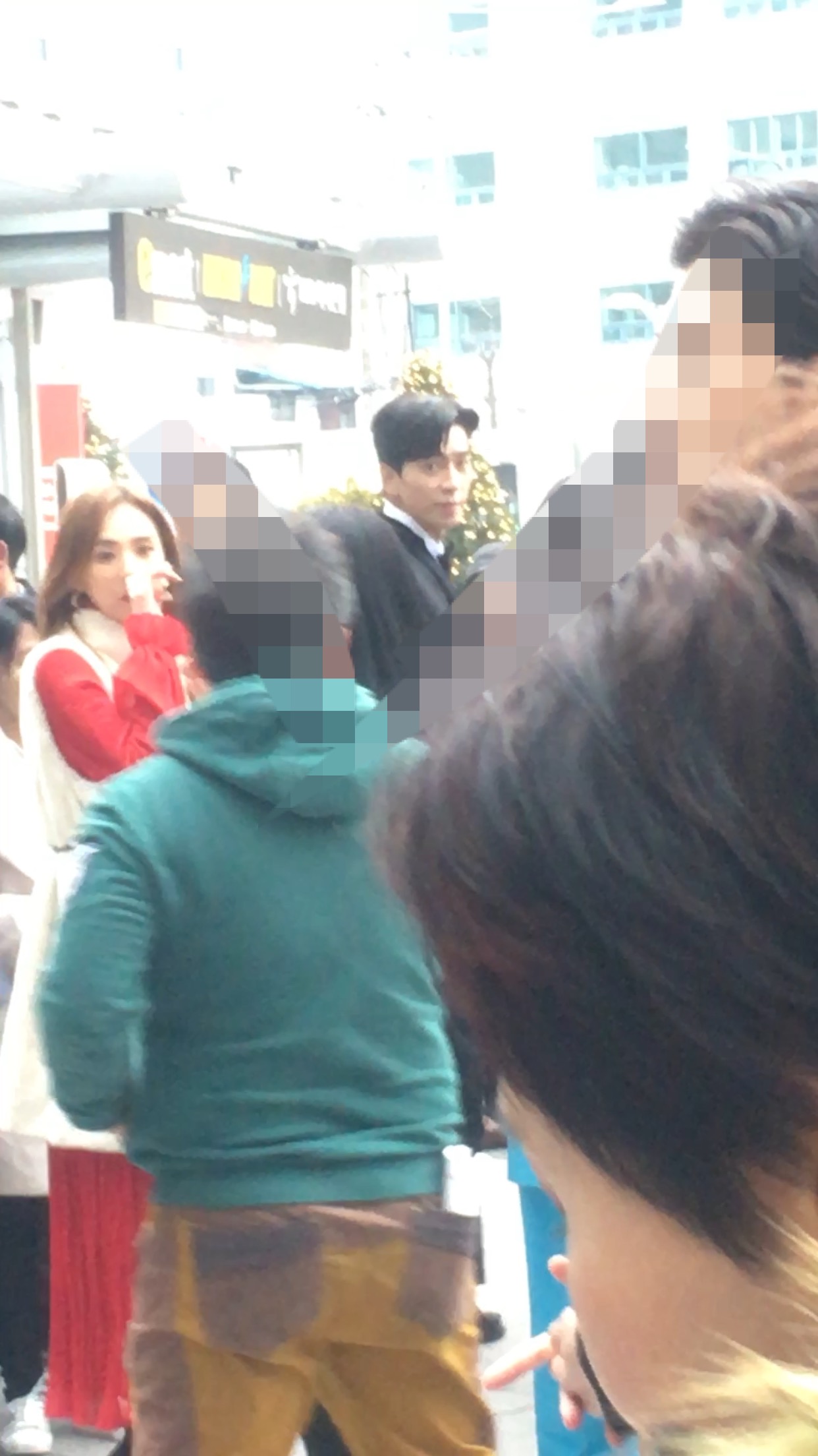 와 나 황후의 품격 21일에 타임스퀘어에서 촬영하는거 봣는데 오늘 나와따 너무 신기행 | 인스티즈