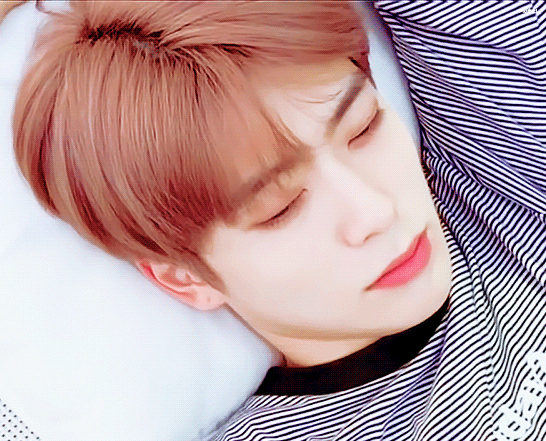 미쳤다 사람이 왜이렇게 잘생긴거야 | 인스티즈