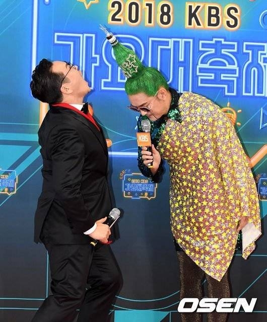 ​실시간 KBS 가요대축제 레드카펫 노라조ㅋㅋ | 인스티즈