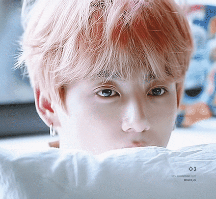 나 방탄 정국 사진 들고 가서 쌍수하고 싶어 | 인스티즈