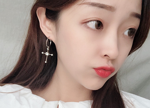 내일발송) 귀걸이 재고랑 신상 한정수량만 판매해요! | 인스티즈