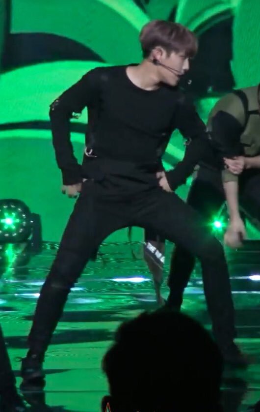 우지니 까맣고 갓기다 | 인스티즈