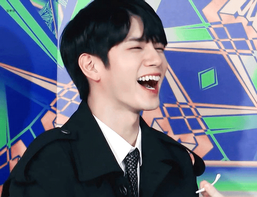 옹성우 오늘 진짜 잘생겼어 울 미남 얼굴 무슨 일이야 | 인스티즈