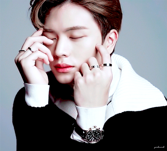 육성재를 만나기 전 화보를 왜 사는지 알 수 없었다 | 인스티즈