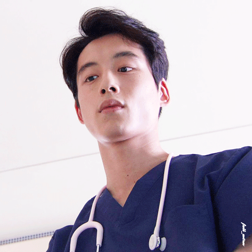 사카구치 켄타로 .. 얼굴로 사람을 치유하는기분 🤗 | 인스티즈