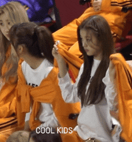 투닥투엥꺄르륵 안녕즈 보고싶다,,, 원영아 유진아 💦 | 인스티즈