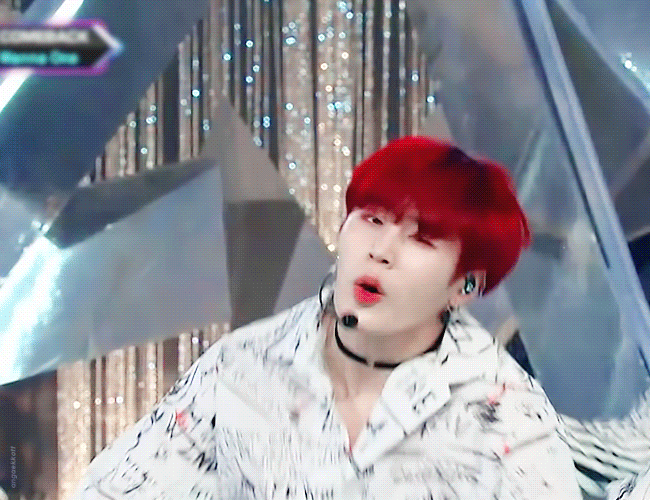 제발 우리 애 춤선 한번만 봐줘🙏🏻 하성운 춤선 진짜 채고야..🥺♥️ | 인스티즈