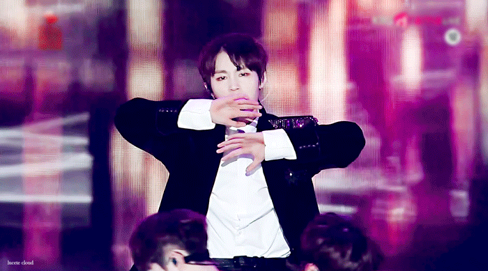 제발 우리 애 춤선 한번만 봐줘🙏🏻 하성운 춤선 진짜 채고야..🥺♥️ | 인스티즈