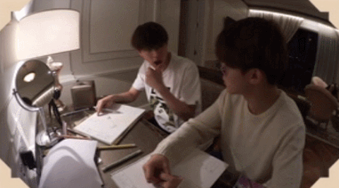 방탄 지민이가 사탕으로 석진이 얼굴 가리는거 | 인스티즈