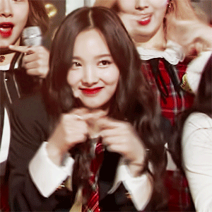 키 :163 나이 :95년생 학력 : 건국대 연영과 미모 : 많이 출중함 | 인스티즈