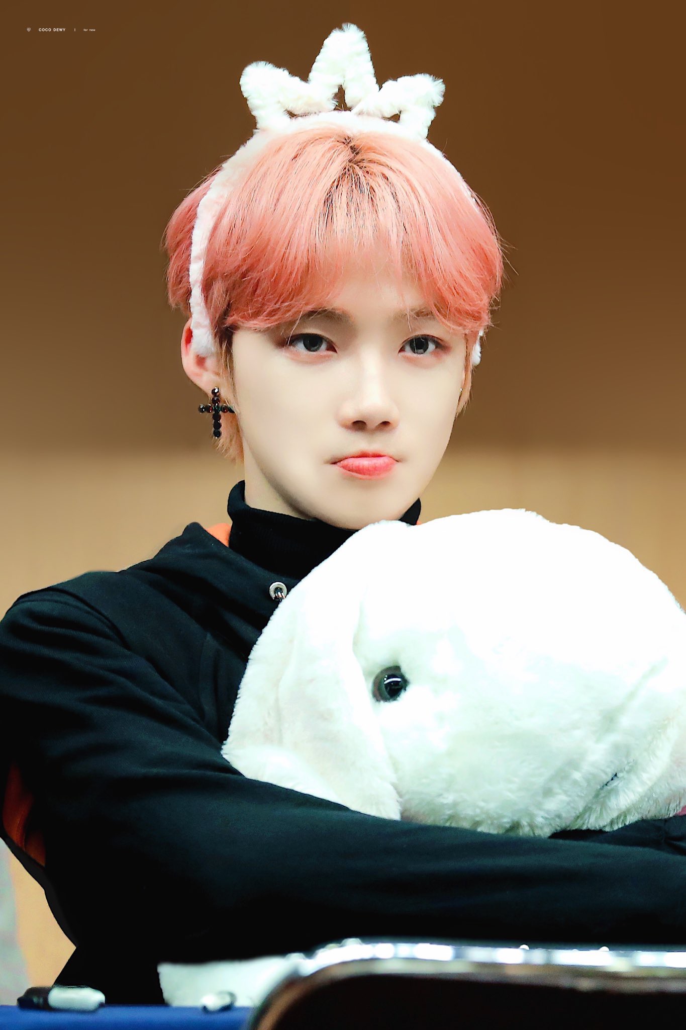 펭귄처럼 생긴 아이돌.. 더보이즈 뉴 | 인스티즈