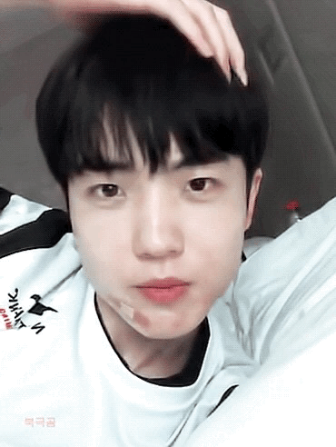 그냥 밈재가 보고싶은 새벽에.. | 인스티즈