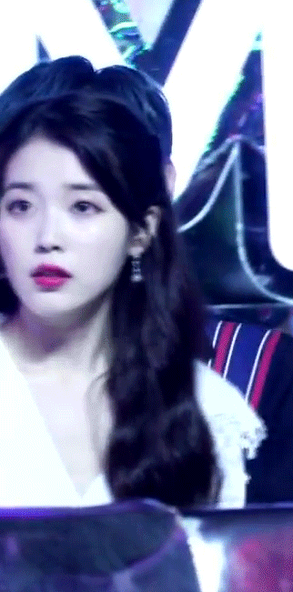 [잡담] 아이유 멜뮤 이 짤같은 거 더 있어? | 인스티즈