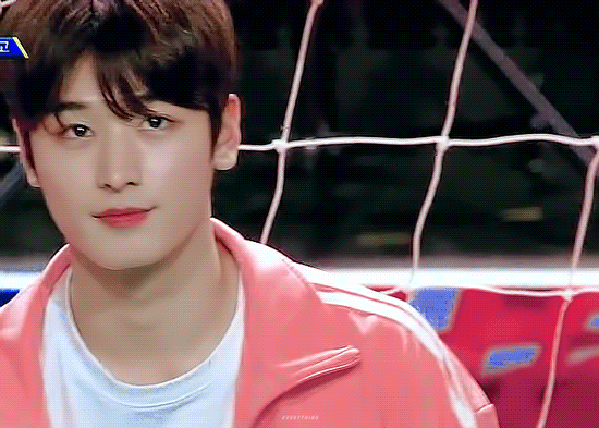 더비들보다 아육대가 더보이즈 얼굴 부심 쩔었음 | 인스티즈