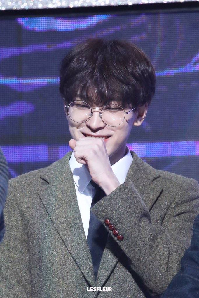 [세븐틴/원우] OFF ON OFF _ THE BOY WEARING GLASSES (2019 VER.) | 인스티즈