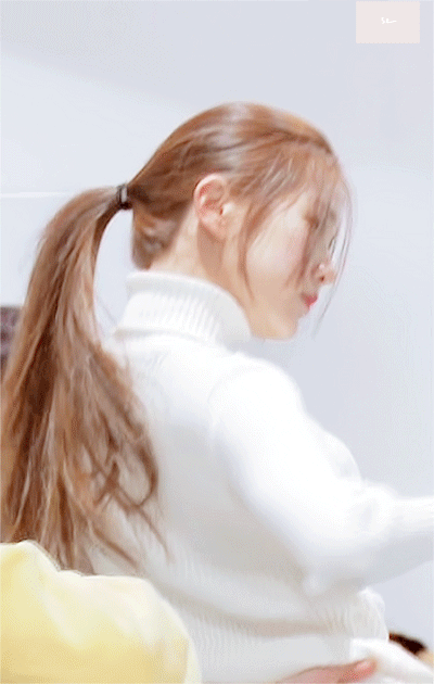 민낯일땐 제 나이처럼 보이는 장원영.gif | 인스티즈