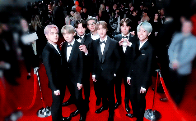 방탄 저 디올 디자이너 만난거 사진 올렸을때 다 그래미 레카땜에 만난줄 알았는데 | 인스티즈